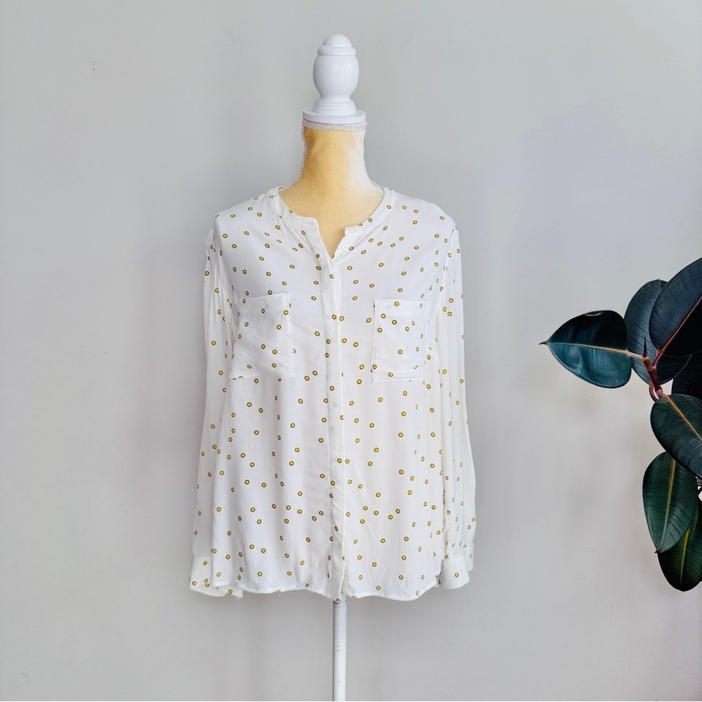 Boden printed button down collarless shirt - Picture 2 of 6